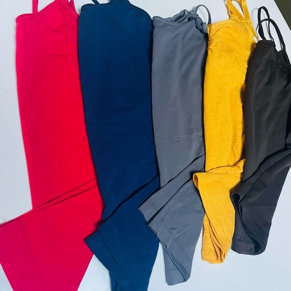 Bundle of 5 Tank  Tops 🌷SO SEAMLESS - Picture 1 of 14